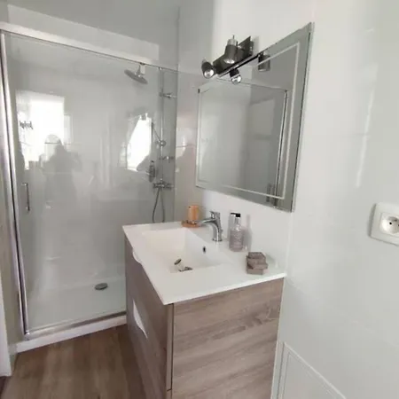 Appartement L'alexiane, Centre Luchon, Parking Gratuit, Wifi *