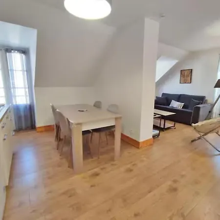 Apartment L'alexiane, Centre Luchon, Parking Gratuit, Wifi Bagneres-de-Luchon